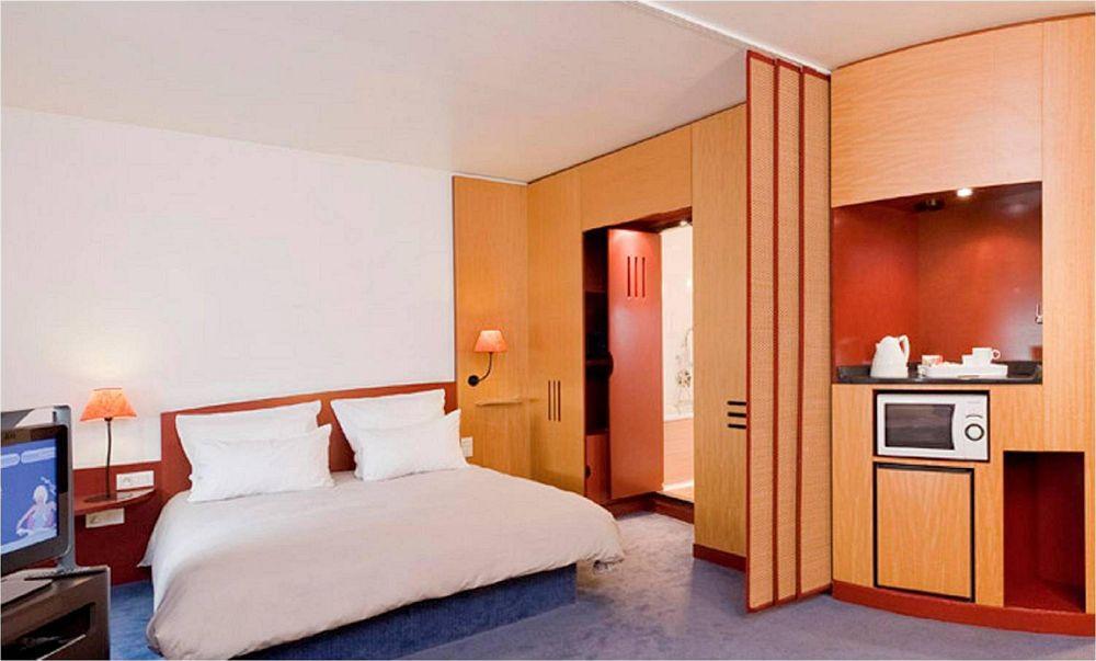 B&B Hotel Rueil-Malmaison Gare Dış mekan fotoğraf