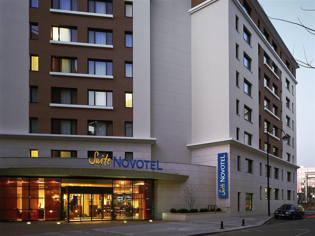 B&B Hotel Rueil-Malmaison Gare Dış mekan fotoğraf