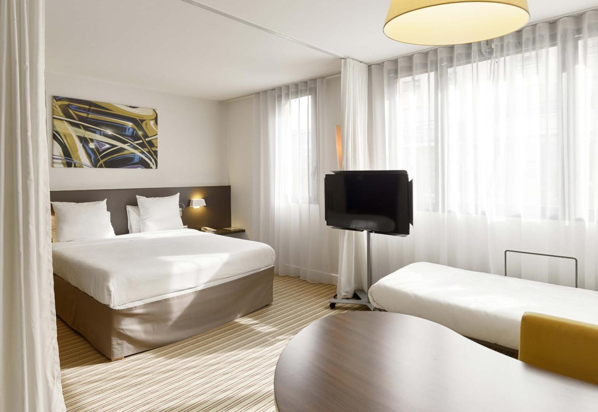 B&B Hotel Rueil-Malmaison Gare Dış mekan fotoğraf