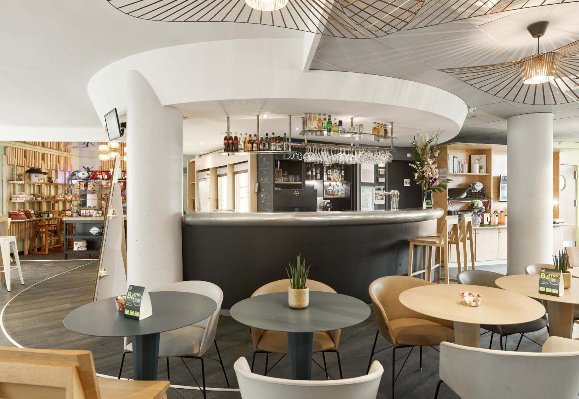 B&B Hotel Rueil-Malmaison Gare Dış mekan fotoğraf