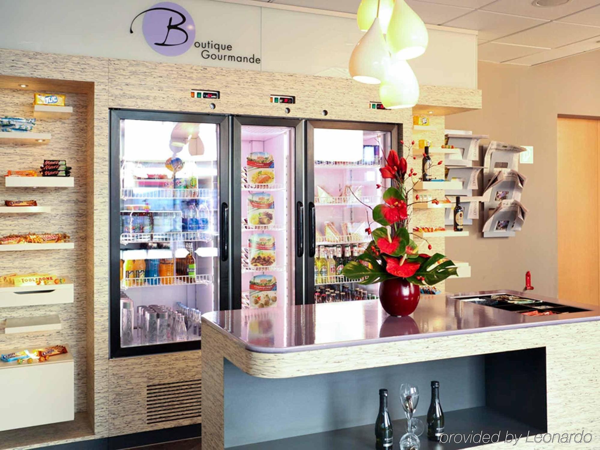 B&B Hotel Rueil-Malmaison Gare Dış mekan fotoğraf