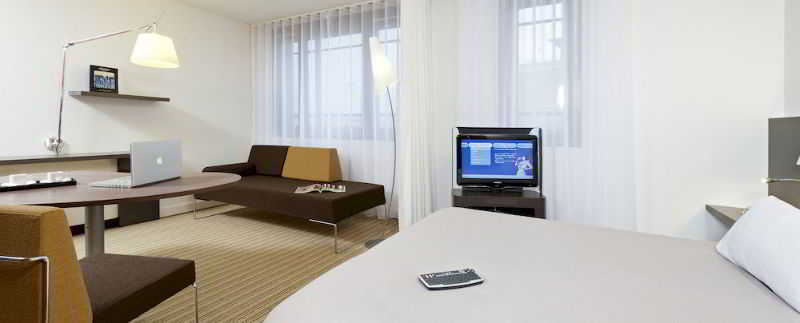 B&B Hotel Rueil-Malmaison Gare Dış mekan fotoğraf