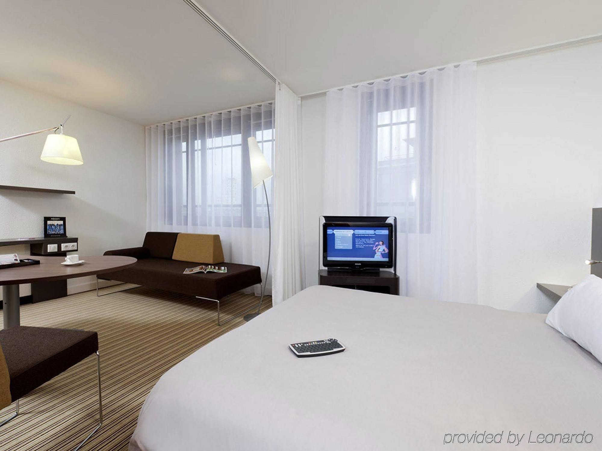 B&B Hotel Rueil-Malmaison Gare Dış mekan fotoğraf